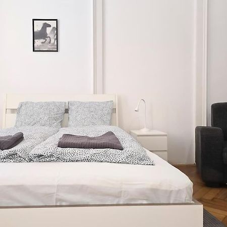 Seventh Sense Apartment بودابست المظهر الخارجي الصورة