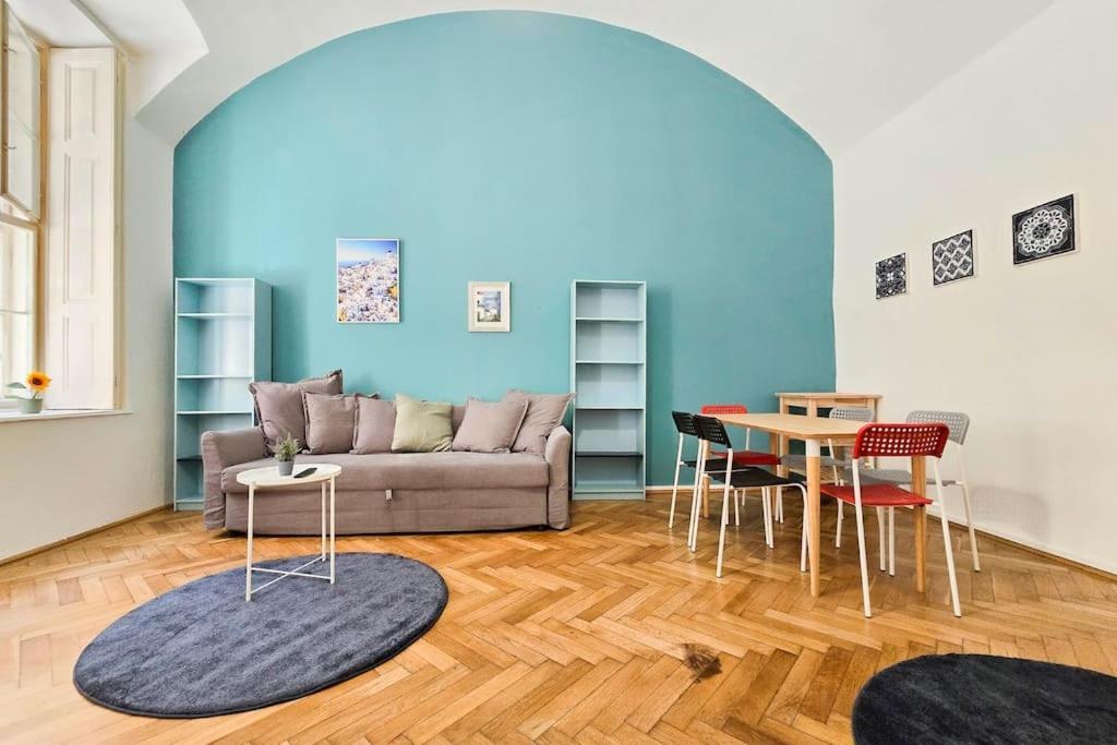 Seventh Sense Apartment بودابست المظهر الخارجي الصورة